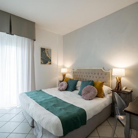 Hotel Continental Senigallia Kültér fotó