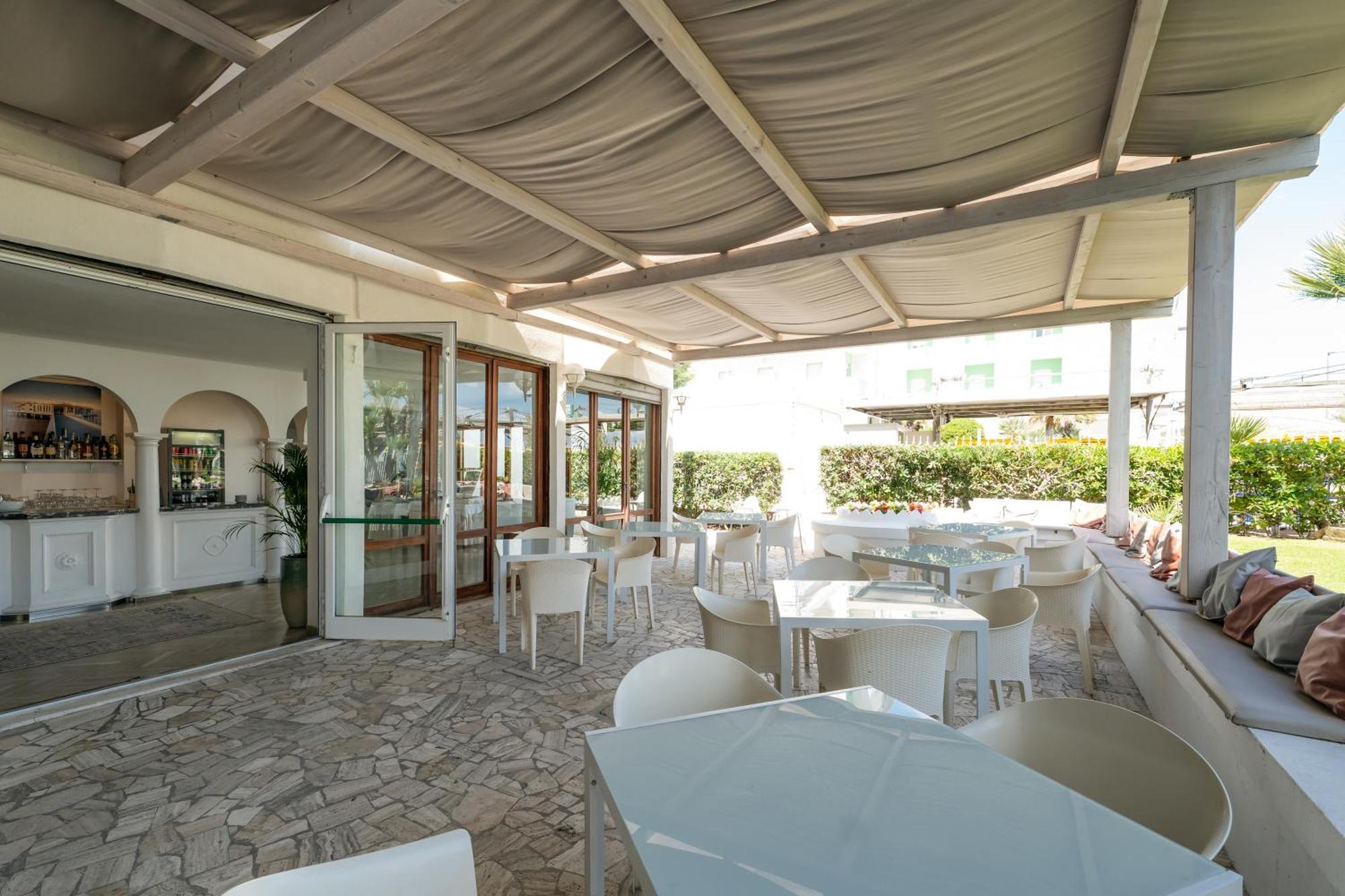 Hotel Continental Senigallia Kültér fotó