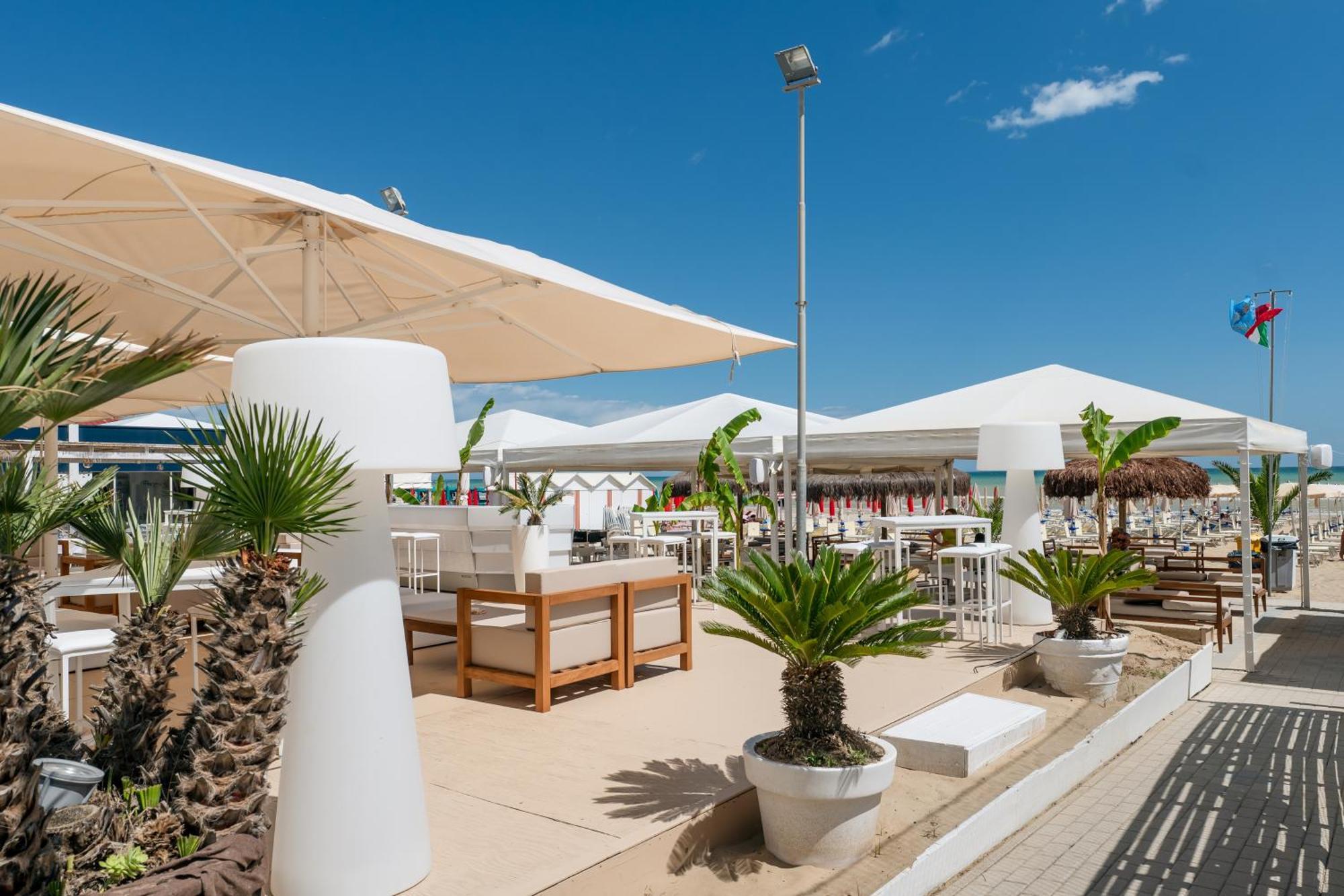 Hotel Continental Senigallia Kültér fotó