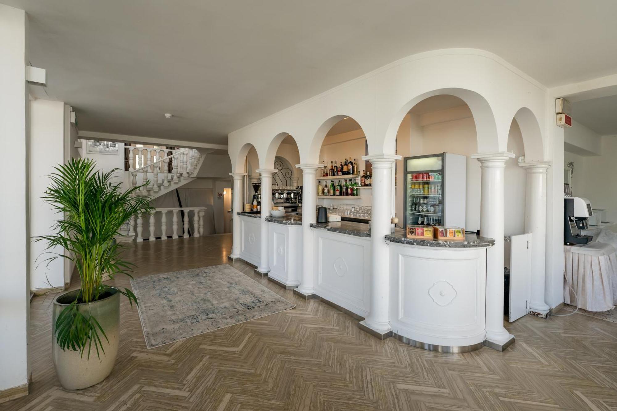 Hotel Continental Senigallia Kültér fotó