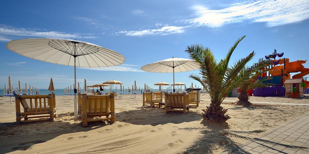 Hotel Continental Senigallia Kültér fotó