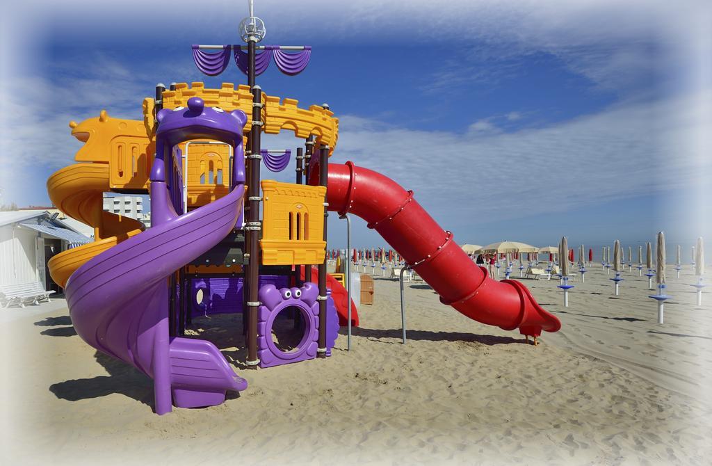 Hotel Continental Senigallia Kültér fotó