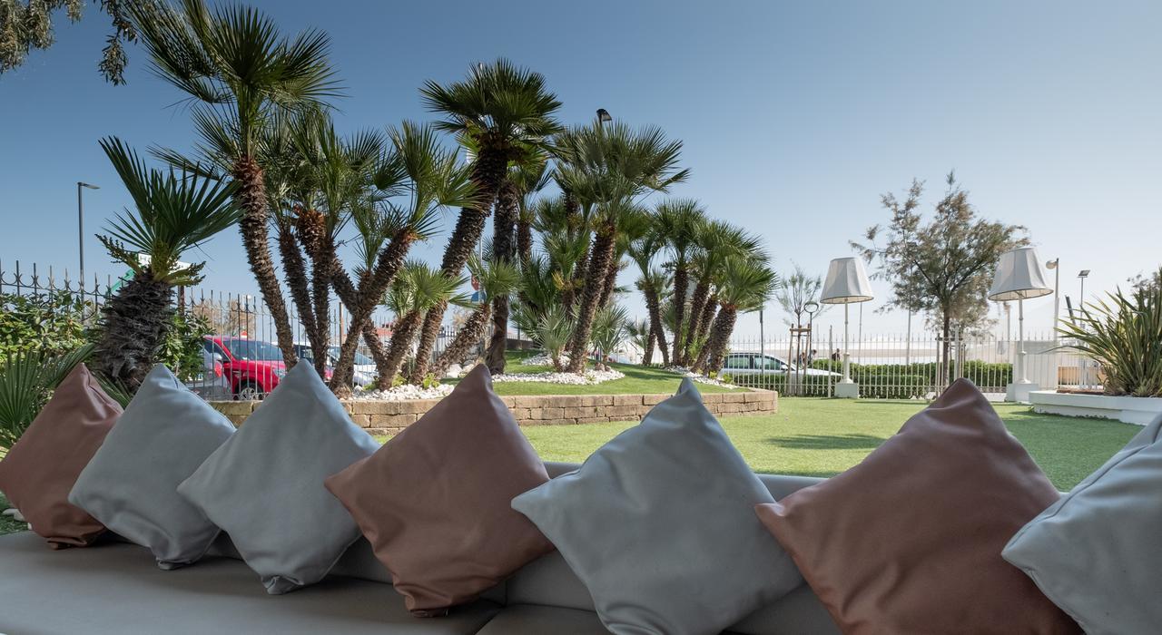 Hotel Continental Senigallia Kültér fotó